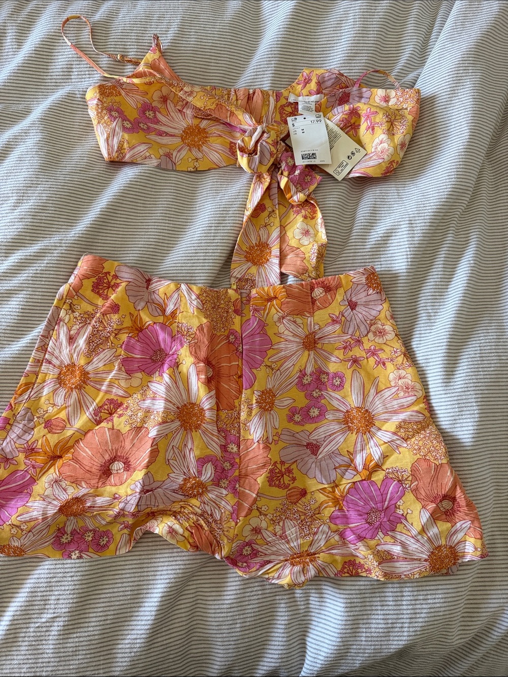 H&M Yellow Floral Tie-Front Shorts